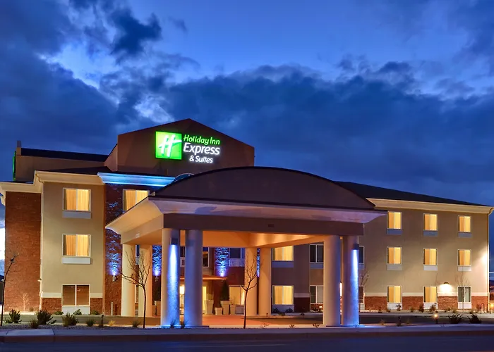 Discover the Best Albuquerque Airport Hotels with Shuttle for Your Stay