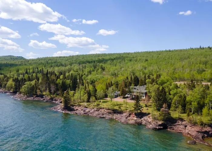 Discover the Best Hotels in Grand Marais, MN for Your Stay