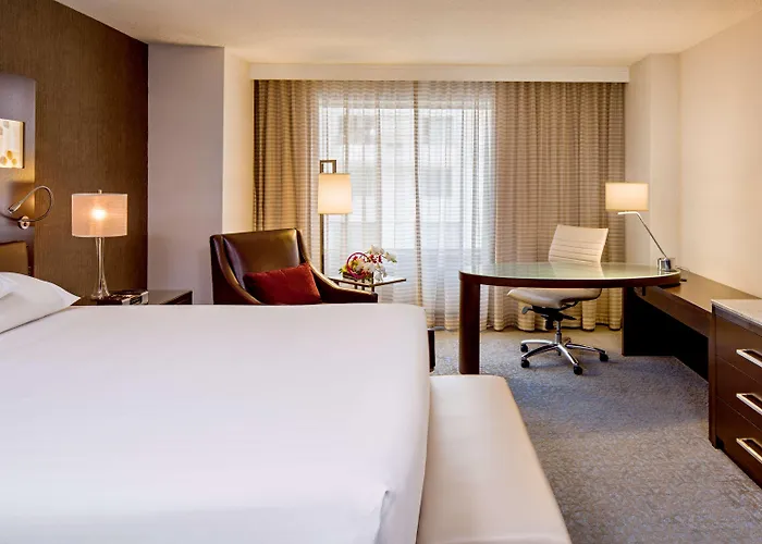 Explore the Best Hotels in Downtown Washington DC for a Memorable Stay