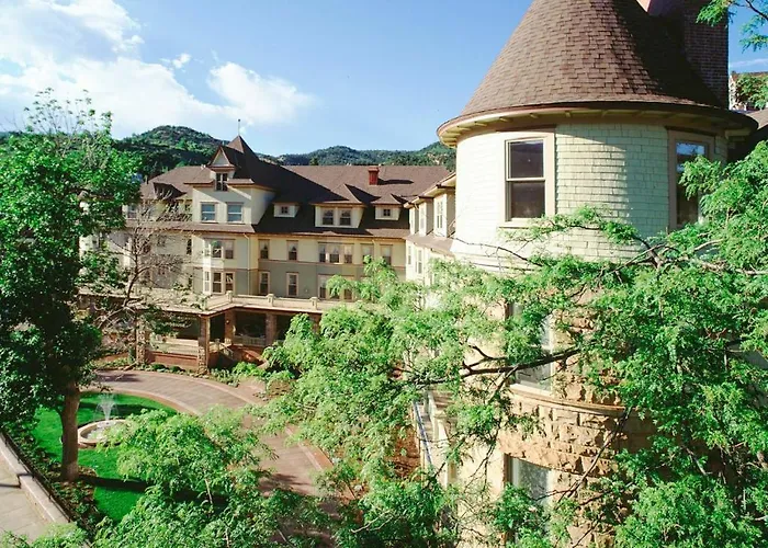 Discover the Best Hotels in Colorado Springs CO for Your Stay